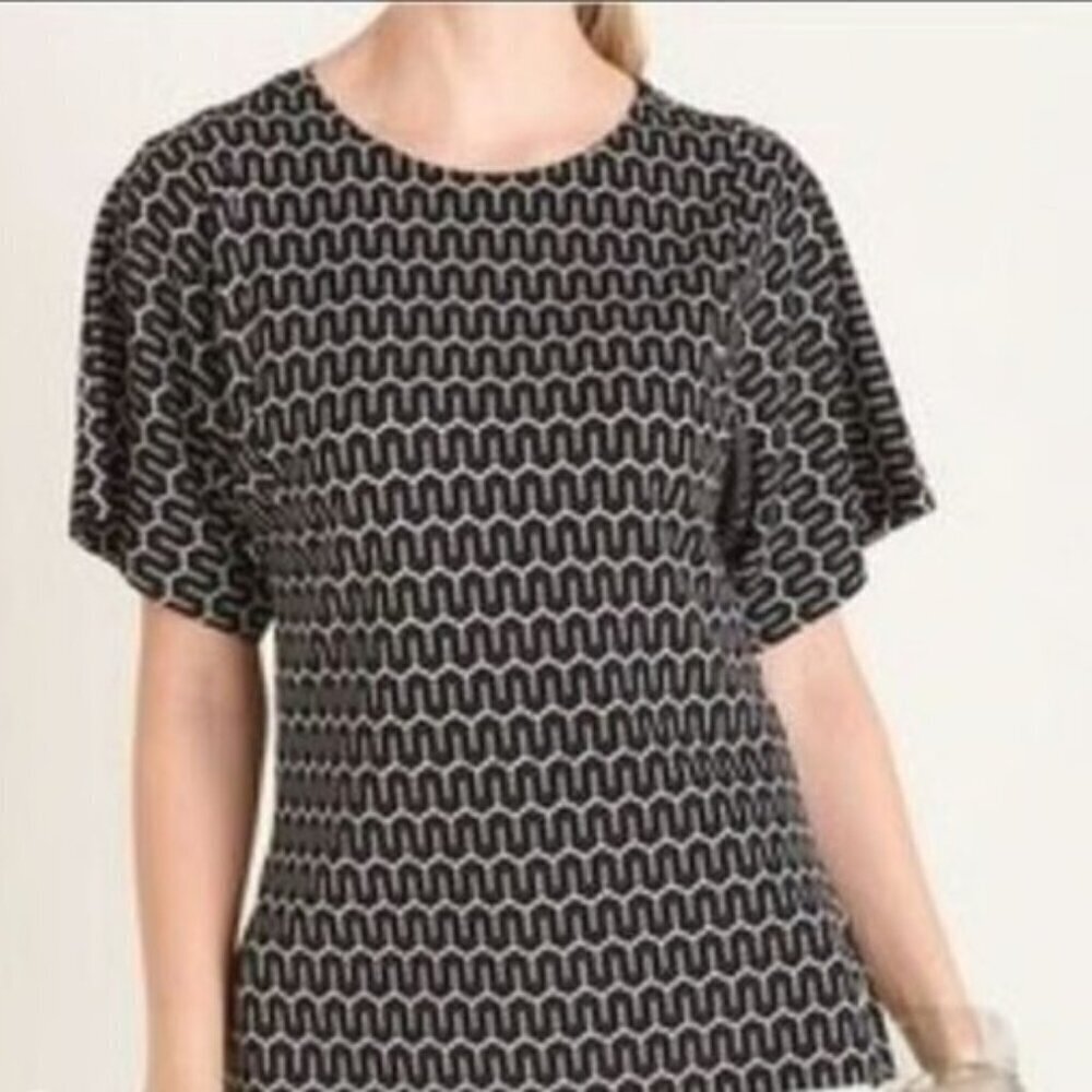 Chico's Women's Size 3/XL Black Geo Print Short Sleeve Round Neck Top Casual